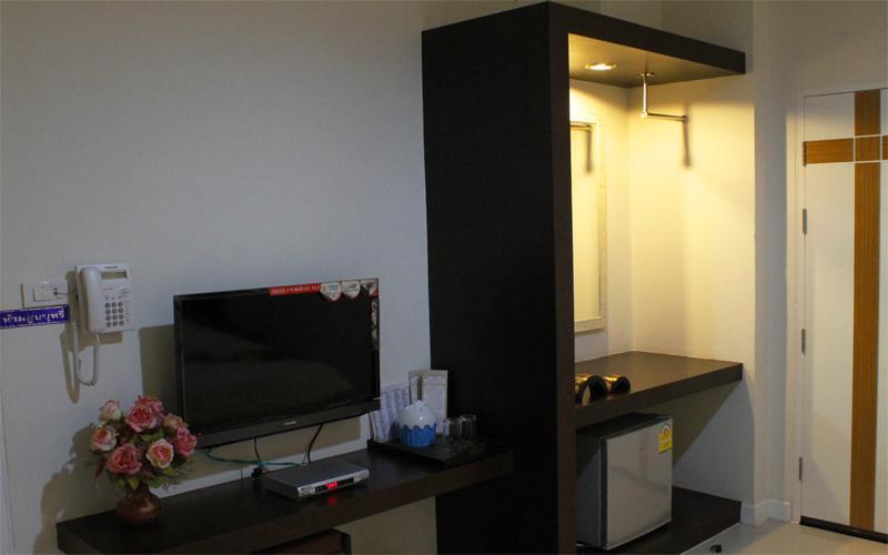 Saabpaiboon Grand Resort Ban Talat Habitación foto
